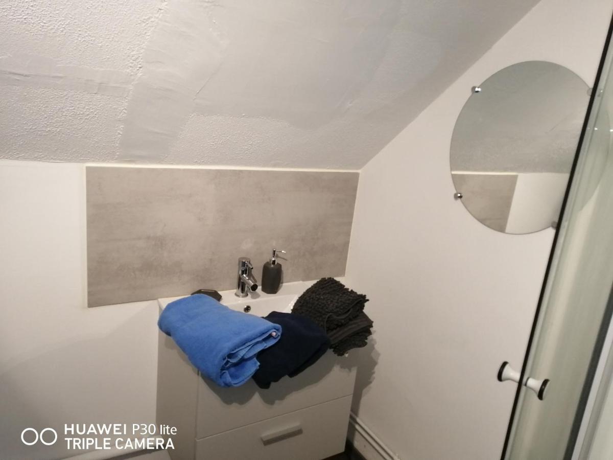 Apartment Grand Lit 160 Equipe Wifi Le Creusot